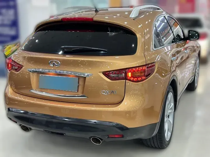 2013 Infiniti QX70 3.7L 351HP V6 7AT,autocango,china used car exporter,china ev exporter,chinese used car exporter,chinese used ev exporter