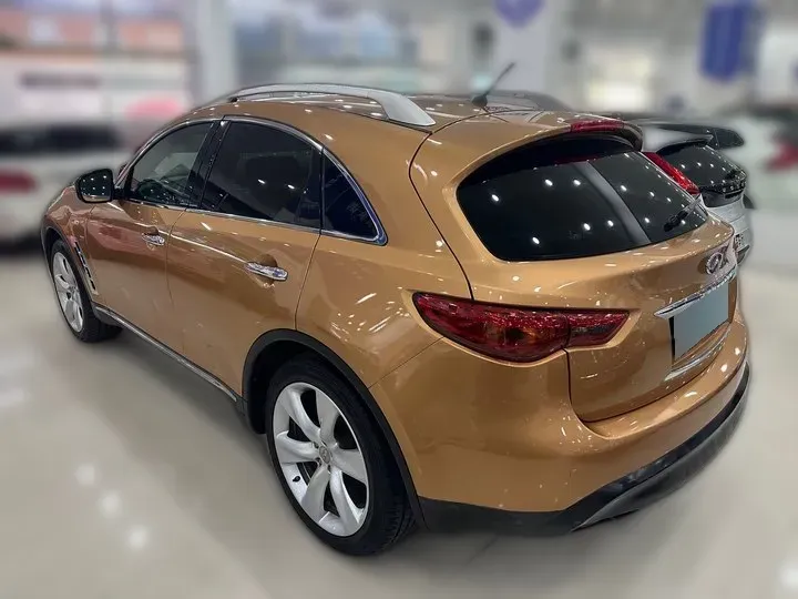 2013 Infiniti QX70 3.7L 351HP V6 7AT,autocango,china used car exporter,china ev exporter,chinese used car exporter,chinese used ev exporter
