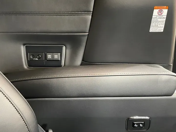 2020 Lexus LM 2.5L 117HP L4 E-CVT Hybrid,autocango,china used car exporter,china ev exporter,chinese used car exporter,chinese used ev exporter