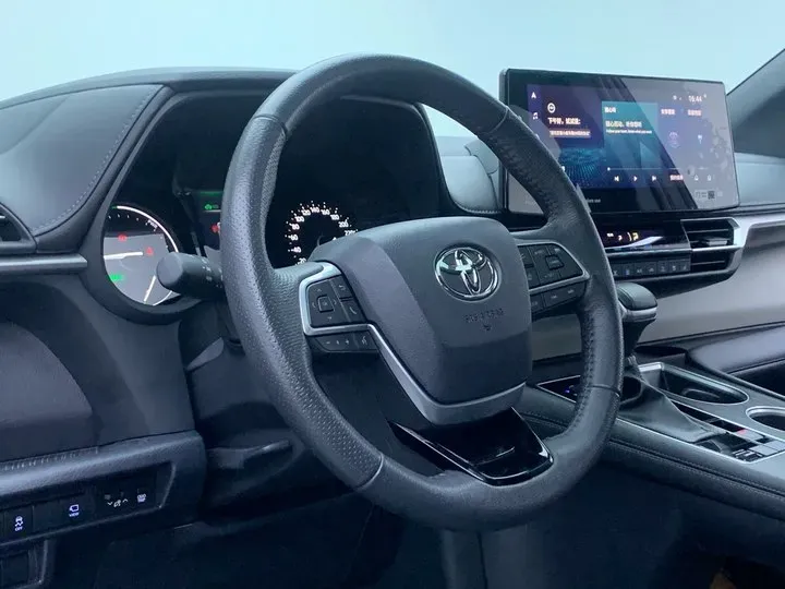 2022 Toyota Granvia 2.5L 192HP L4 E-CVT Hybrid,autocango,china used car exporter,china ev exporter,chinese used car exporter,chinese used ev exporter