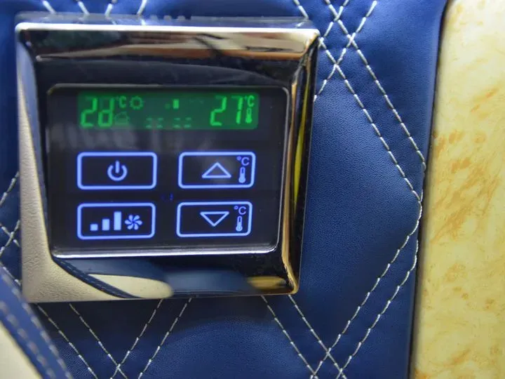 2011 Ford E350 5.4L 258HP V8 5AT,autocango,china used car exporter,china ev exporter,chinese used car exporter,chinese used ev exporter