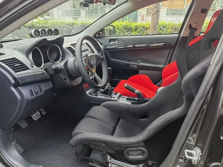 2006 Mitsubishi Lancer 2.0T 280HP L4 6MT,autocango,china used car exporter,china ev exporter,chinese used car exporter,chinese used ev exporter