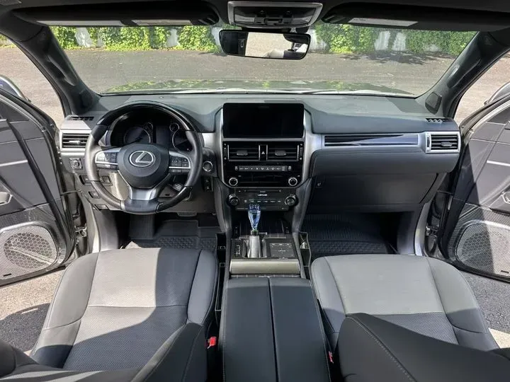 2014 Porsche 918 Spyder 4.6L 608HP V8 7DCT PHEV 6.8KWH,autocango,china used car exporter,china ev exporter,chinese used car exporter,chinese used ev exporter