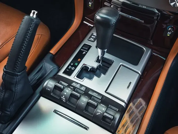 2009 Lexus LX 5.7L 367HP V8 6AT,autocango,china used car exporter,china ev exporter,chinese used car exporter,chinese used ev exporter