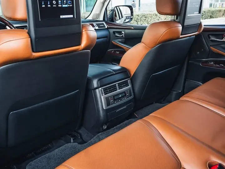 2009 Lexus LX 5.7L 367HP V8 6AT,autocango,china used car exporter,china ev exporter,chinese used car exporter,chinese used ev exporter