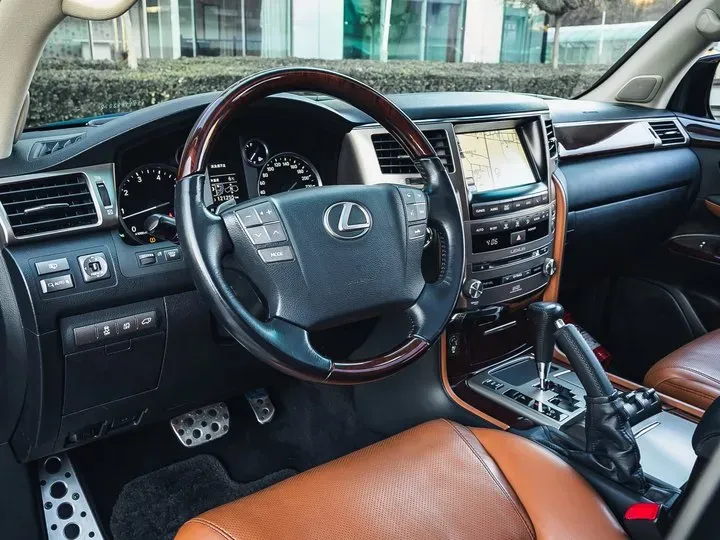 2009 Lexus LX 5.7L 367HP V8 6AT,autocango,china used car exporter,china ev exporter,chinese used car exporter,chinese used ev exporter