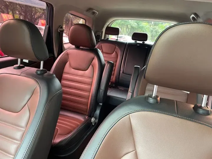 2016 DongFeng Forthing SX6 2.0L 147HP L4 5MT,autocango,china used car exporter,china ev exporter,chinese used car exporter,chinese used ev exporter