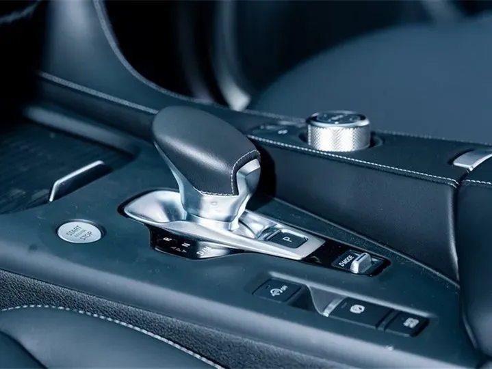 2022 Infiniti QX55 2.0T 261HP L4 CVT,autocango,china used car exporter,china ev exporter,chinese used car exporter,chinese used ev exporter