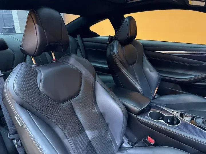 2019 Infiniti Q60 2.0T 211HP L4 7AT,autocango,china used car exporter,china ev exporter,chinese used car exporter,chinese used ev exporter