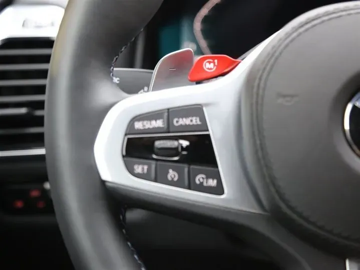 2019 BMW M8 4.4T 600HP V8 8AT,autocango,china used car exporter,china ev exporter,chinese used car exporter,chinese used ev exporter