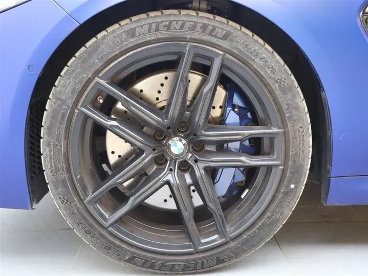 2019 BMW M8 4.4T 600HP V8 8AT,autocango,china used car exporter,china ev exporter,chinese used car exporter,chinese used ev exporter