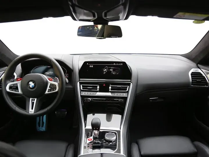 2019 BMW M8 4.4T 600HP V8 8AT,autocango,china used car exporter,china ev exporter,chinese used car exporter,chinese used ev exporter