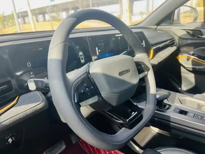 2023 ChangAn Oshan X5 Plus 1.5T 188HP L4 7DCT,autocango,china used car exporter,china ev exporter,chinese used car exporter,chinese used ev exporter