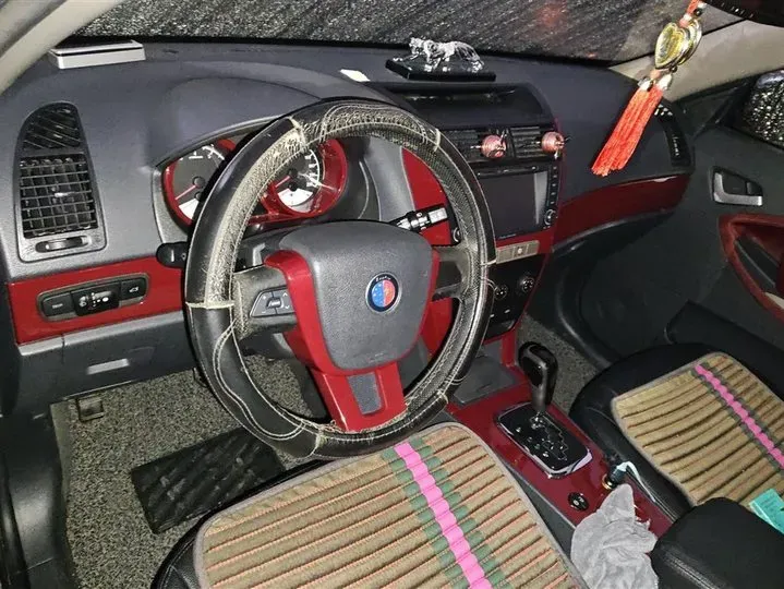 2013 Geely SX7 2.0L 141HP L4 6AT,autocango,china used car exporter,china ev exporter,chinese used car exporter,chinese used ev exporter