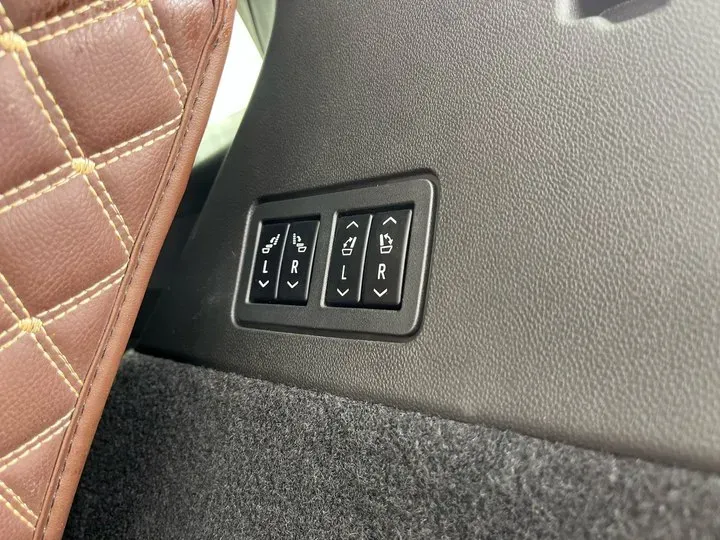 2021 Cadillac XT6 2.0T 237HP L4 9AT,autocango,china used car exporter,china ev exporter,chinese used car exporter,chinese used ev exporter