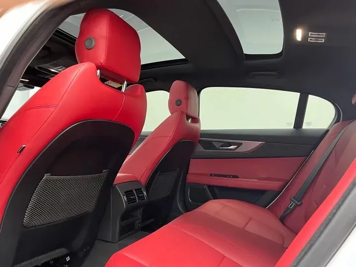 2023 Jaguar XEL 2.0T 250HP L4 8AT,autocango,china used car exporter,china ev exporter,chinese used car exporter,chinese used ev exporter