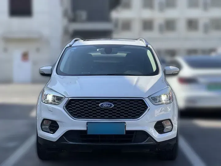 2019 Ford Kuga 1.5T 181HP L4 6AT,autocango,china used car exporter,china ev exporter,chinese used car exporter,chinese used ev exporter