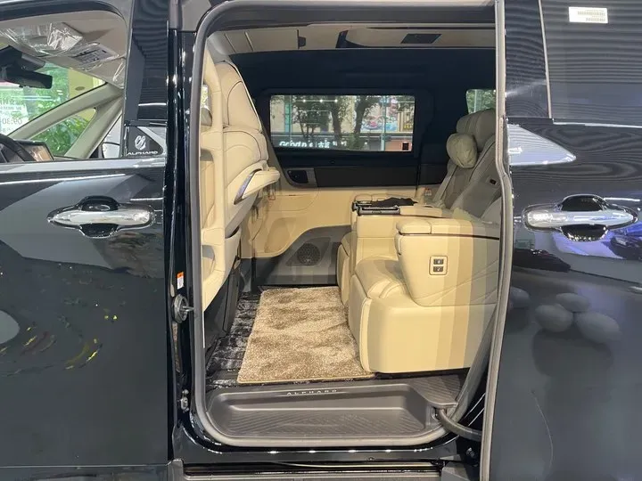 2024 Toyota Alphard 2.5L 190HP L4 E-CVT Hybrid,autocango,china used car exporter,china ev exporter,chinese used car exporter,chinese used ev exporter