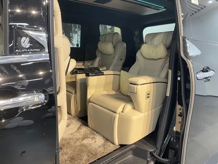 2024 Toyota Alphard 2.5L 190HP L4 E-CVT Hybrid,autocango,china used car exporter,china ev exporter,chinese used car exporter,chinese used ev exporter