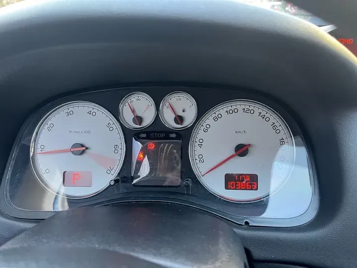 2010 Peugeot 307 1.6L 106HP L4 4AT,autocango,china used car exporter,china ev exporter,chinese used car exporter,chinese used ev exporter