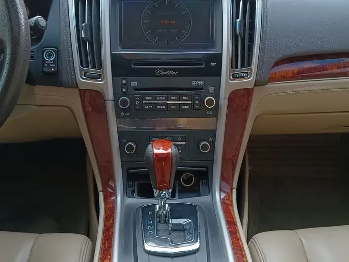 2010 Cadillac SLS 3.0L 272HP V6 6AT,autocango,china used car exporter,china ev exporter,chinese used car exporter,chinese used ev exporter