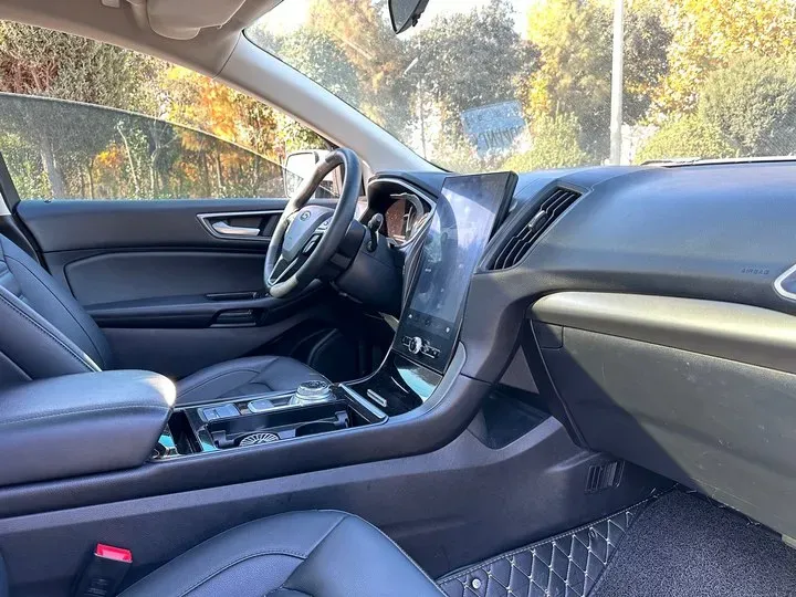 2020 Ford Edge 2.0T 245HP L4 8AT,autocango,china used car exporter,china ev exporter,chinese used car exporter,chinese used ev exporter