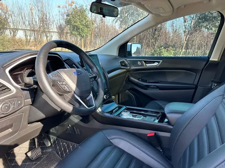 2020 Ford Edge 2.0T 245HP L4 8AT,autocango,china used car exporter,china ev exporter,chinese used car exporter,chinese used ev exporter