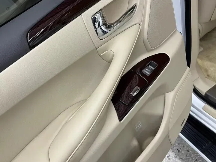 2009 Lexus LX 5.7L 367HP V8 6AT,autocango,china used car exporter,china ev exporter,chinese used car exporter,chinese used ev exporter