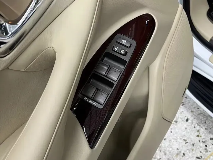 2009 Lexus LX 5.7L 367HP V8 6AT,autocango,china used car exporter,china ev exporter,chinese used car exporter,chinese used ev exporter