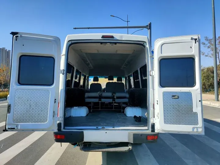 2021 Iveco DeYi 2.5T 122HP L4 5MT,autocango,china used car exporter,china ev exporter,chinese used car exporter,chinese used ev exporter