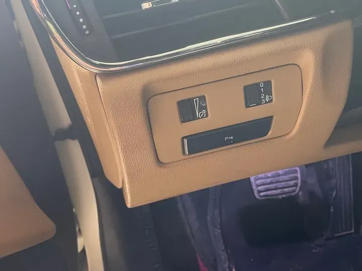 2014 Cadillac ATS 2.0T 276HP L4 6AT,autocango,china used car exporter,china ev exporter,chinese used car exporter,chinese used ev exporter