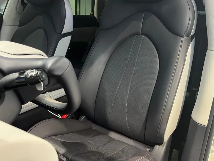 2023 IM LS7 BEV 100KWH,autocango,china used car exporter,china ev exporter,chinese used car exporter,chinese used ev exporter