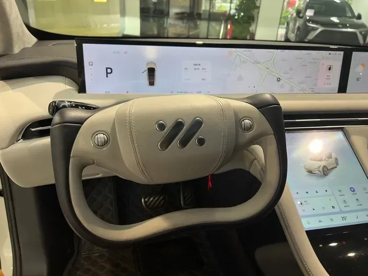 2023 IM LS7 BEV 100KWH,autocango,china used car exporter,china ev exporter,chinese used car exporter,chinese used ev exporter