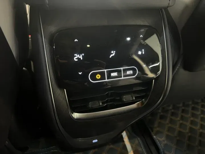 2023 IM LS7 BEV 100KWH,autocango,china used car exporter,china ev exporter,chinese used car exporter,chinese used ev exporter