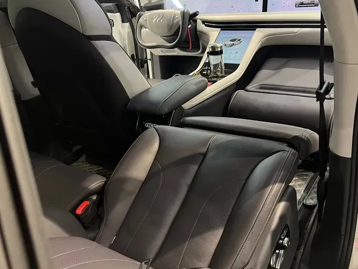 2023 IM LS7 BEV 100KWH,autocango,china used car exporter,china ev exporter,chinese used car exporter,chinese used ev exporter