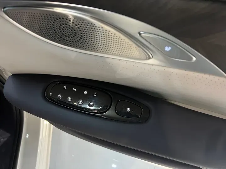 2023 IM LS7 BEV 100KWH,autocango,china used car exporter,china ev exporter,chinese used car exporter,chinese used ev exporter