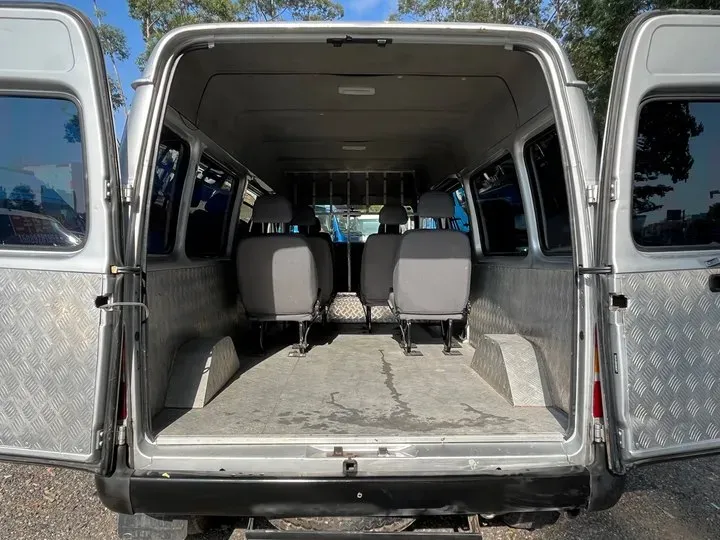 2015 Ford Classic Transit 2.8T 108HP L4 5MT,autocango,china used car exporter,china ev exporter,chinese used car exporter,chinese used ev exporter