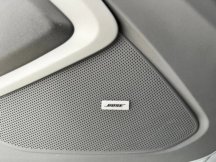 2015 Saleen Comaro 6.2T 640HP V8 6AT,autocango,china used car exporter,china ev exporter,chinese used car exporter,chinese used ev exporter