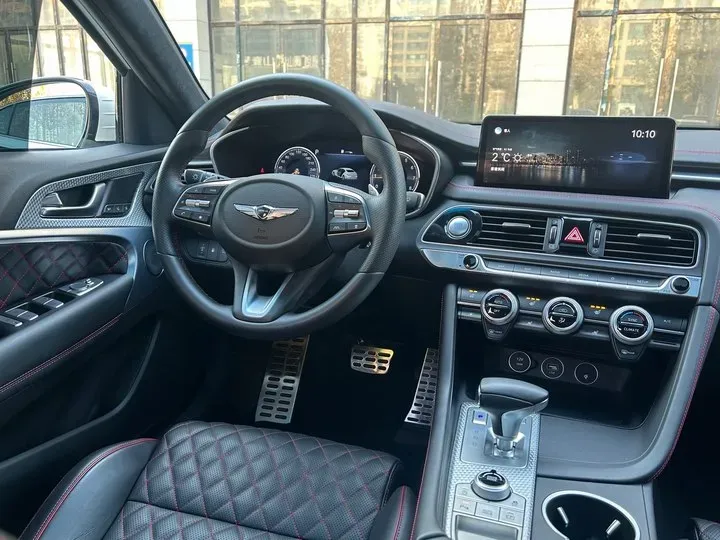 2021 Genesis G70 2.0T 245HP L4 8AT,autocango,china used car exporter,china ev exporter,chinese used car exporter,chinese used ev exporter