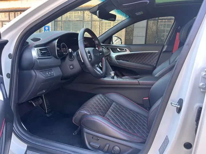 2021 Genesis G70 2.0T 245HP L4 8AT,autocango,china used car exporter,china ev exporter,chinese used car exporter,chinese used ev exporter