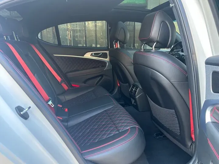 2021 Genesis G70 2.0T 245HP L4 8AT,autocango,china used car exporter,china ev exporter,chinese used car exporter,chinese used ev exporter