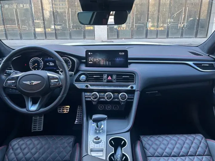 2021 Genesis G70 2.0T 245HP L4 8AT,autocango,china used car exporter,china ev exporter,chinese used car exporter,chinese used ev exporter