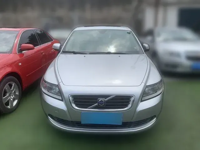 2009 Volvo S40 2.0L 141HP L4 6DCT,autocango,china used car exporter,china ev exporter,chinese used car exporter,chinese used ev exporter