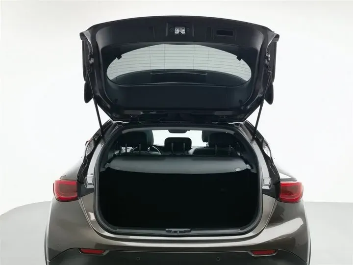 2018 Infiniti QX30 1.6T 156HP L4 7DCT,autocango,china used car exporter,china ev exporter,chinese used car exporter,chinese used ev exporter