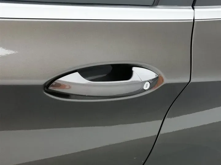 2018 Infiniti QX30 1.6T 156HP L4 7DCT,autocango,china used car exporter,china ev exporter,chinese used car exporter,chinese used ev exporter