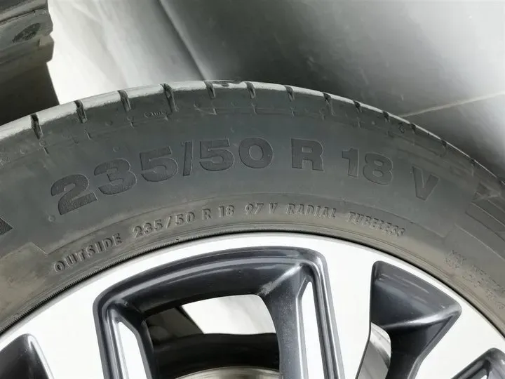 2018 Infiniti QX30 1.6T 156HP L4 7DCT,autocango,china used car exporter,china ev exporter,chinese used car exporter,chinese used ev exporter