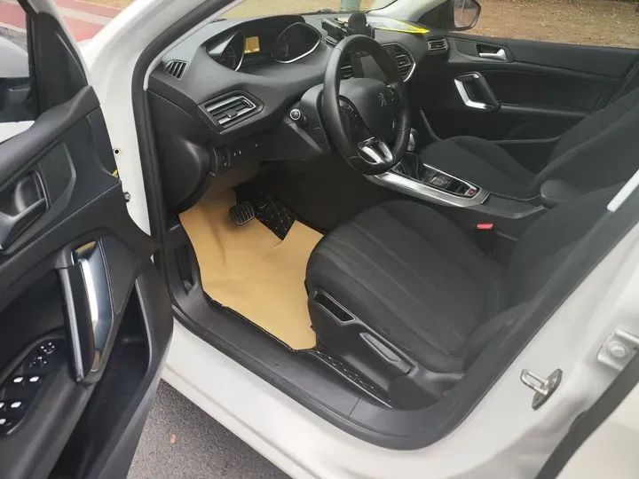 2015 Peugeot 308S 1.6T 167HP L4 6AT,autocango,china used car exporter,china ev exporter,chinese used car exporter,chinese used ev exporter