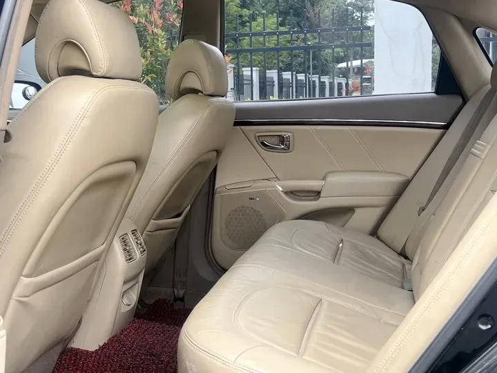 2009 Hyundai Azera 2.4L 165HP L4 5AT,autocango,china used car exporter,china ev exporter,chinese used car exporter,chinese used ev exporter