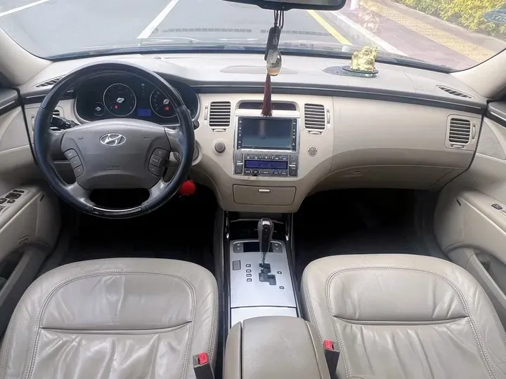 2009 Hyundai Azera 2.4L 165HP L4 5AT,autocango,china used car exporter,china ev exporter,chinese used car exporter,chinese used ev exporter