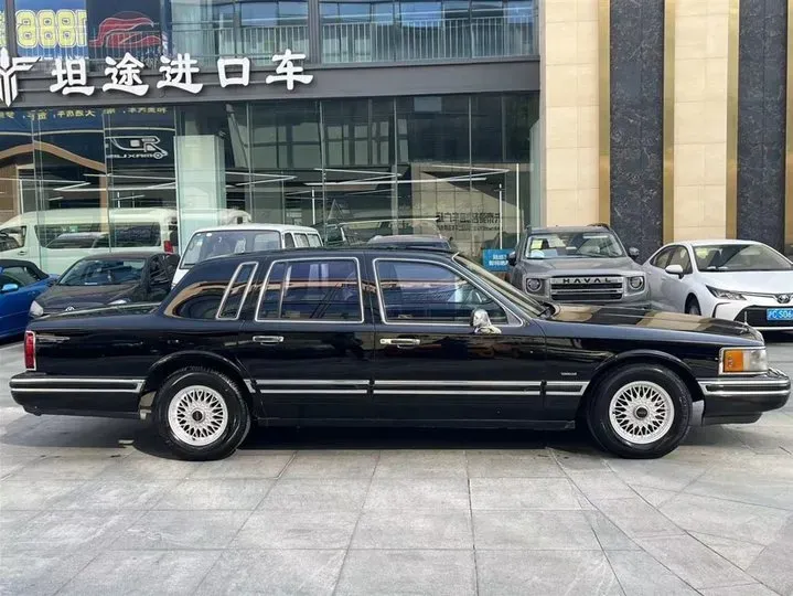 2014 Porsche 918 Spyder 4.6L 608HP V8 7DCT PHEV 6.8KWH,autocango,china used car exporter,china ev exporter,chinese used car exporter,chinese used ev exporter